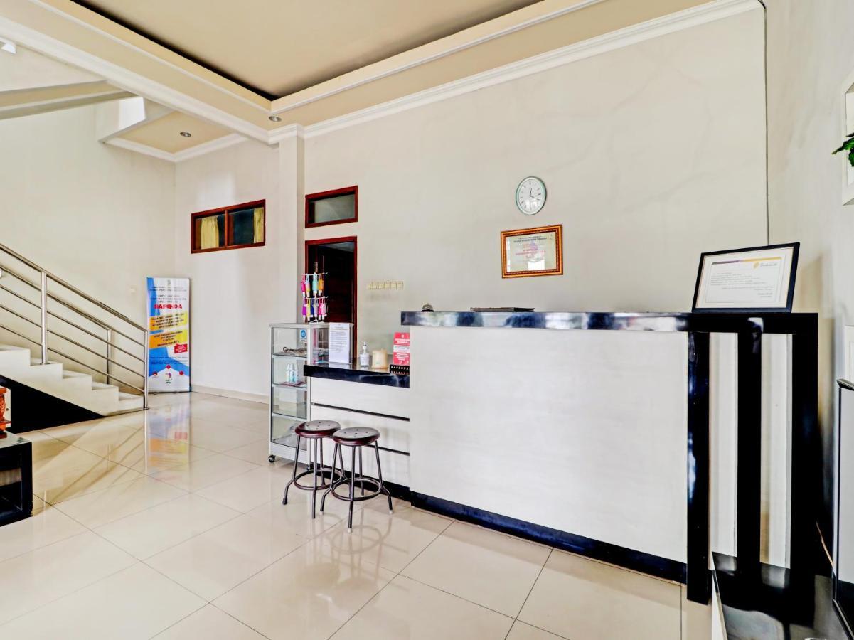 OYO 90347 Hotel Srikandi Syariah Tasikmalaya Bagian luar foto