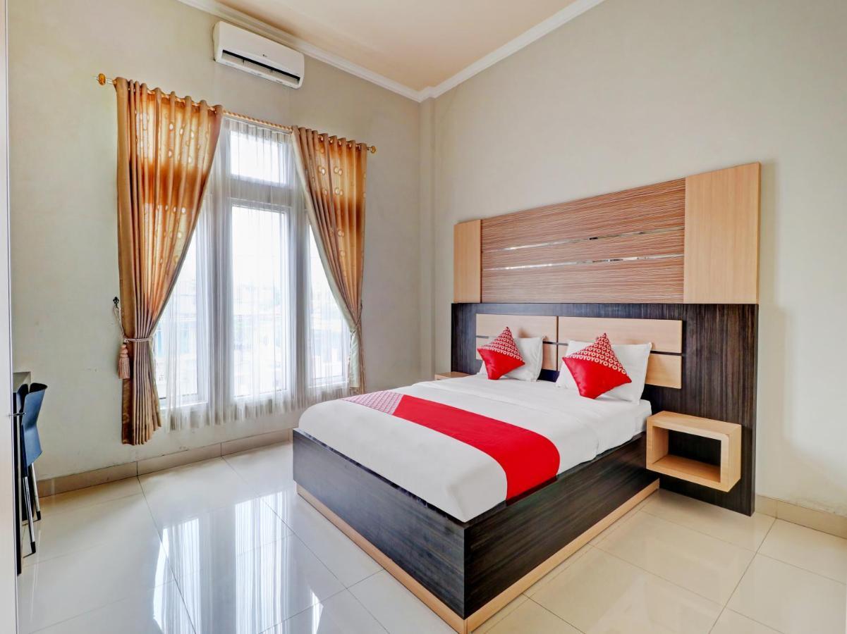 OYO 90347 Hotel Srikandi Syariah Tasikmalaya Bagian luar foto