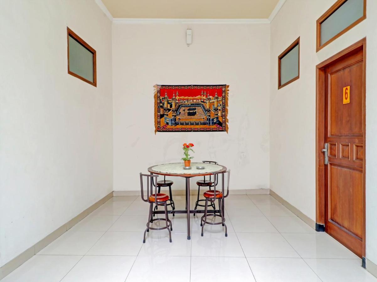 OYO 90347 Hotel Srikandi Syariah Tasikmalaya Bagian luar foto