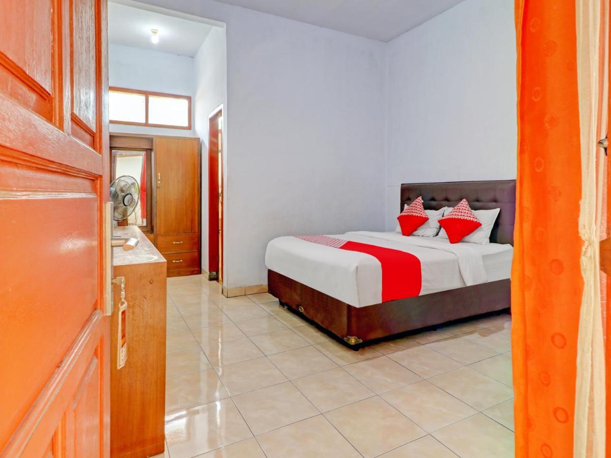 OYO 90347 Hotel Srikandi Syariah Tasikmalaya Bagian luar foto