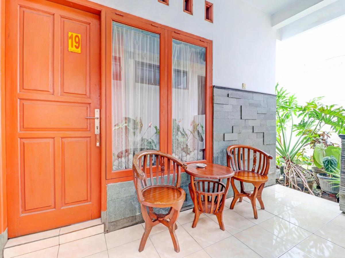 OYO 90347 Hotel Srikandi Syariah Tasikmalaya Bagian luar foto