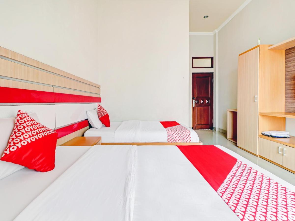 OYO 90347 Hotel Srikandi Syariah Tasikmalaya Bagian luar foto