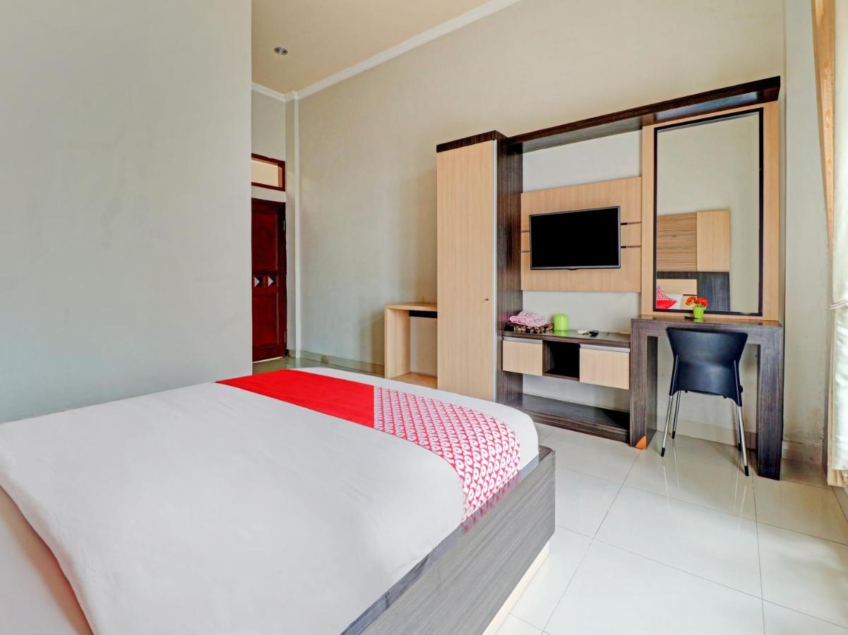 OYO 90347 Hotel Srikandi Syariah Tasikmalaya Bagian luar foto
